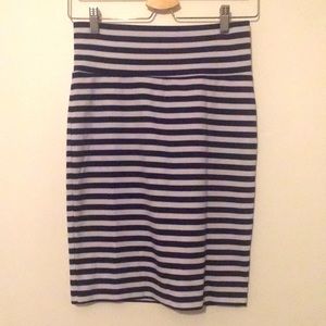 Stretchy striped pencil skirt